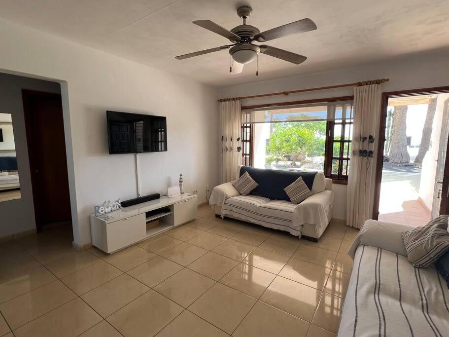 Casa Mo, 2 Bedroom Apartment Close To The Beach Puerto del Carmen  Dış mekan fotoğraf