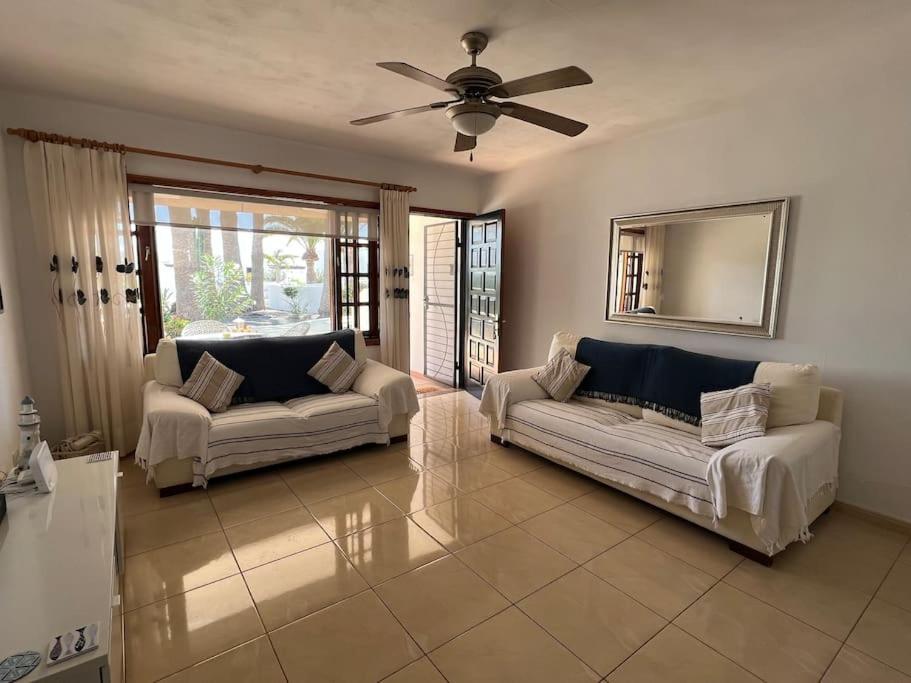 Casa Mo, 2 Bedroom Apartment Close To The Beach Puerto del Carmen  Dış mekan fotoğraf