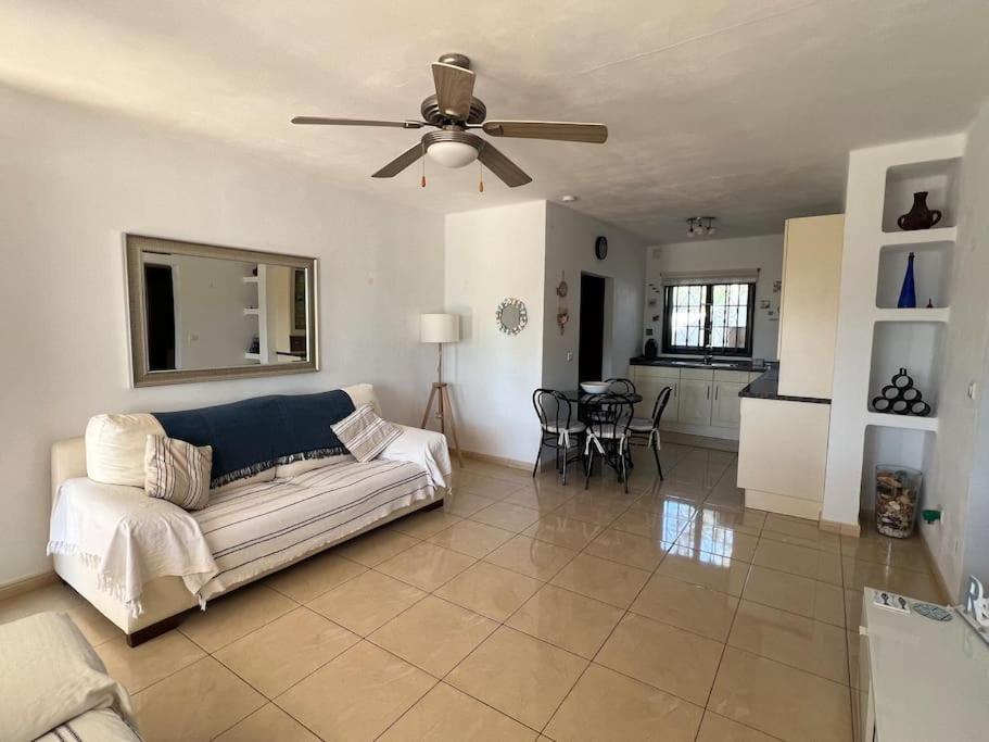 Casa Mo, 2 Bedroom Apartment Close To The Beach Puerto del Carmen  Dış mekan fotoğraf